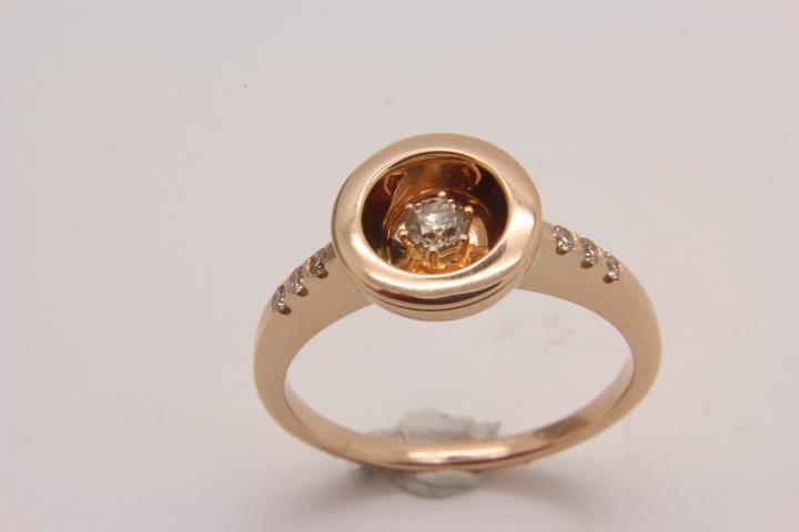 Brillantring 750 | 18 Karat Rotgold