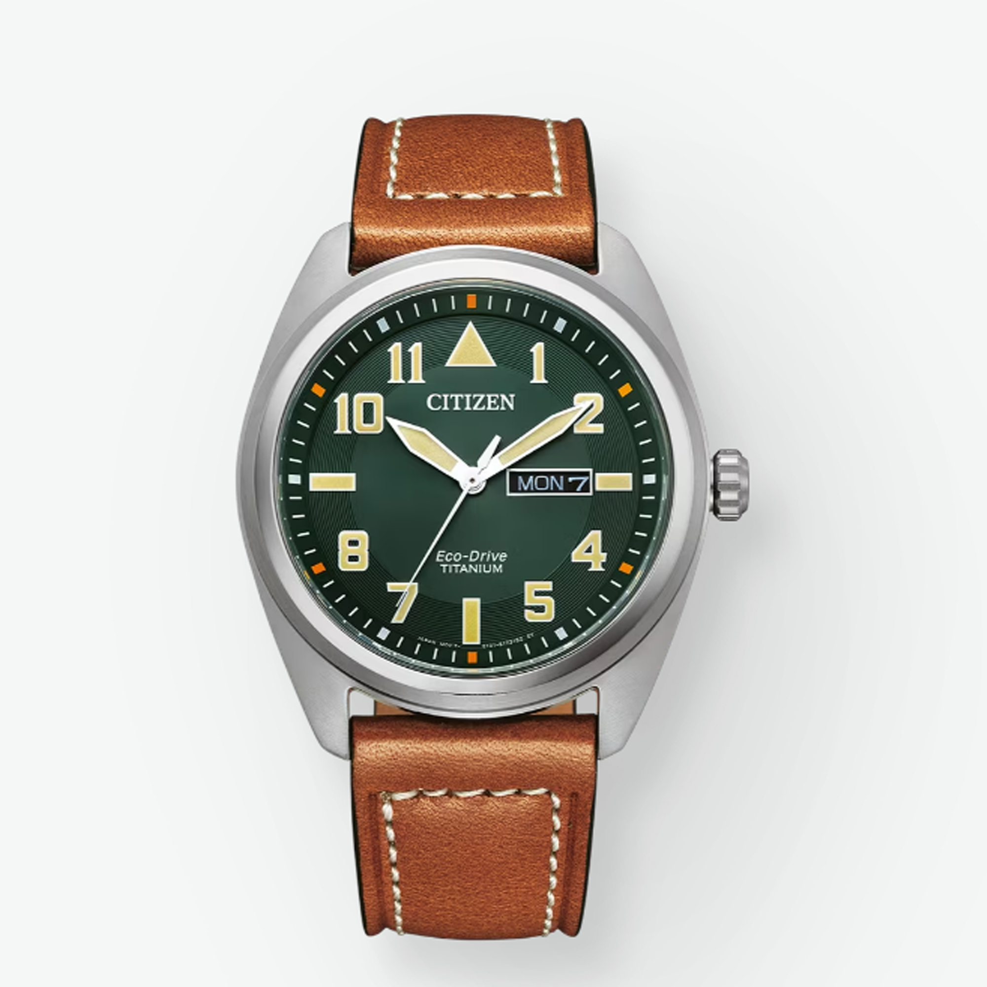 Citizen BM8560-11XC Super Titanium Herrenuhr Frontansicht mit grünem Zifferblatt